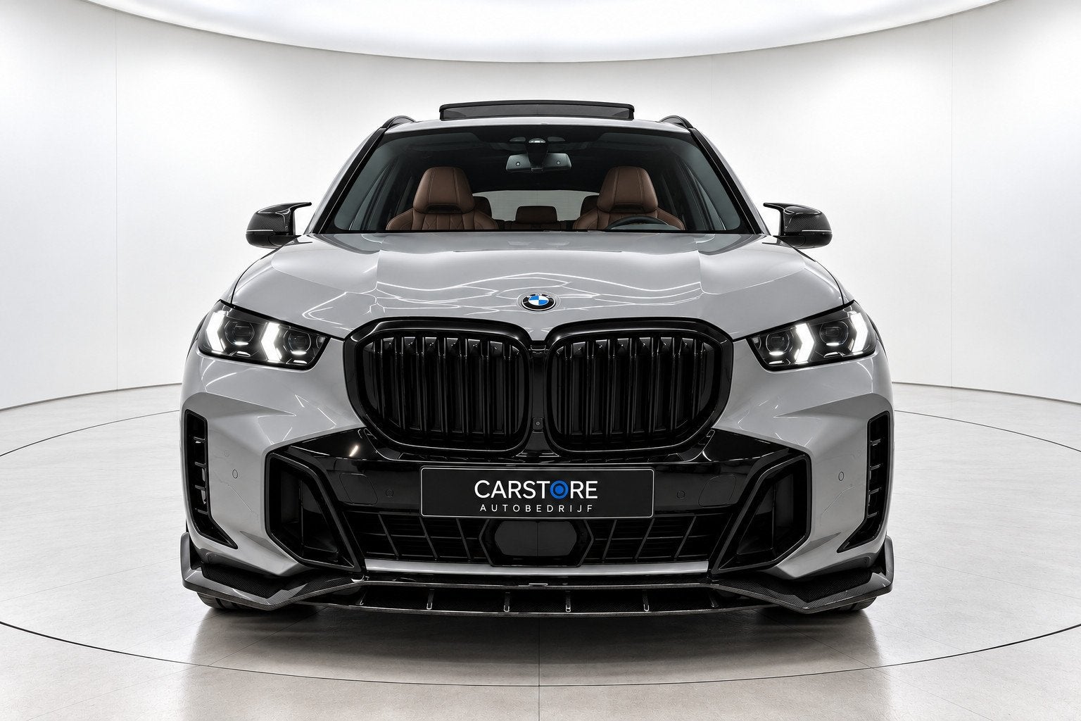 BMW X5 XDrive50e M SPORT PANO 360 HEAD UP H&K LUCHTV, Auto's, Dealer onderhouden, Gebruikt, 2395 kg, 489 pk