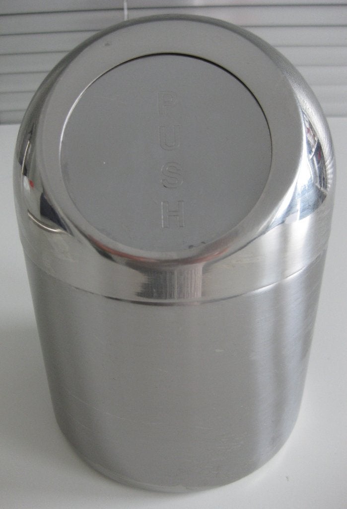 Afvalbakje / Prullenbakje rvs hoogte 18 cm, diameter 12 cm, Huis en Inrichting, Woonaccessoires | Prullenbakken, Minder dan 10 liter