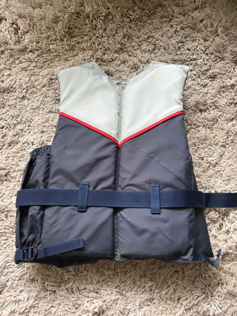 Marine Pool reddingsvest 70-100 kg, Watersport en Boten, Watersportkleding, Ophalen of Verzenden, Zo goed als nieuw, Dame of Heer