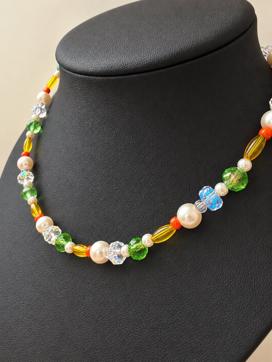 Kleurrijke kralenketting met parels en kristallen, Met kristal, Overige materialen, Overige kleuren, Nieuw