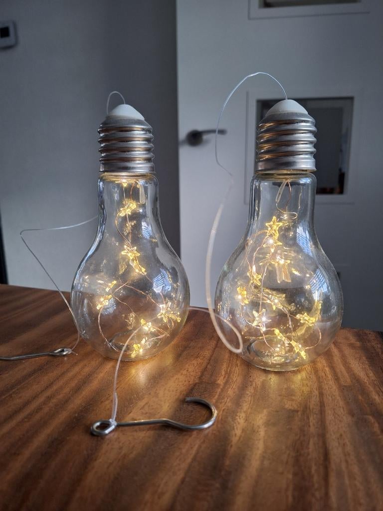2 decoratieve lampen met sterretjes. Werkt op bat terij., Ophalen of Verzenden, Zo goed als nieuw
