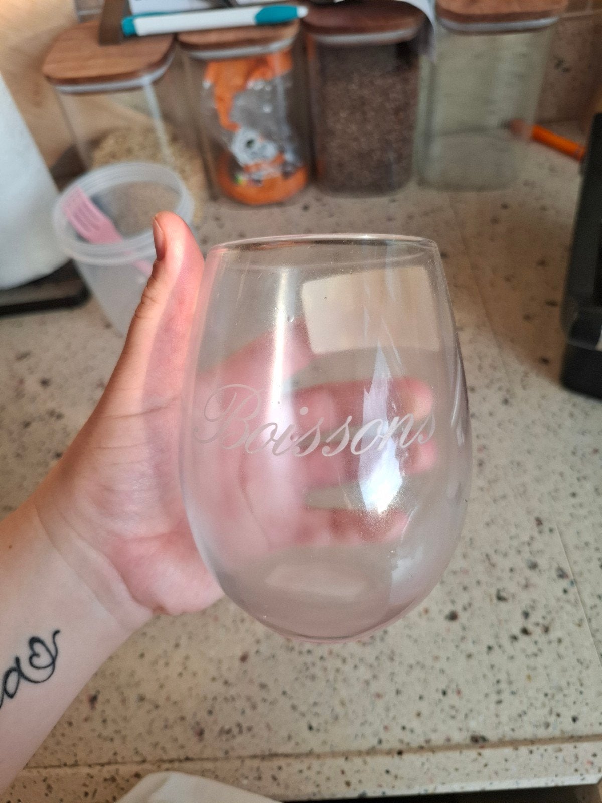 6x Glazen met 'Boissons' opdruk van Rivera Maison, Glas of Glazen, Nieuw, Ophalen of Verzenden, Glas