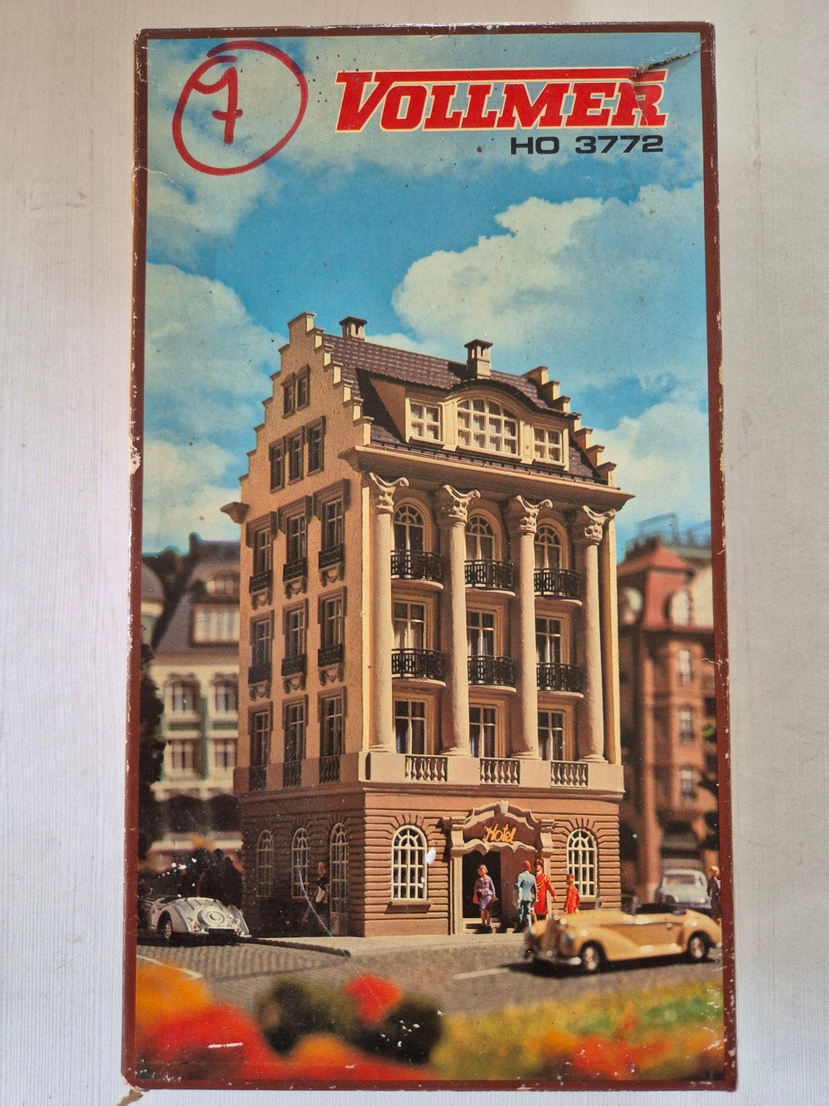 Vollmer H0 grandhotel 3772 (nieuw), Ophalen of Verzenden, Nieuw, Brug, Tunnel of Gebouw