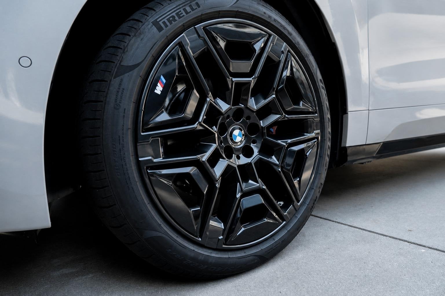 Foto 26 van BMW iX xDrive M70 112 kWh | Suite Amido | Snelwegassistent*