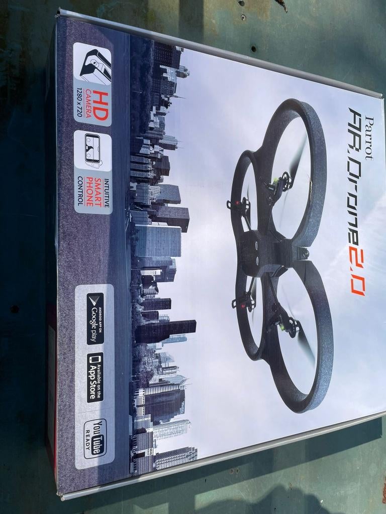 Parrot AR Drone 2.0, Minder dan 100 meter, Zo goed als nieuw, Standaard kwaliteit, Overige typen