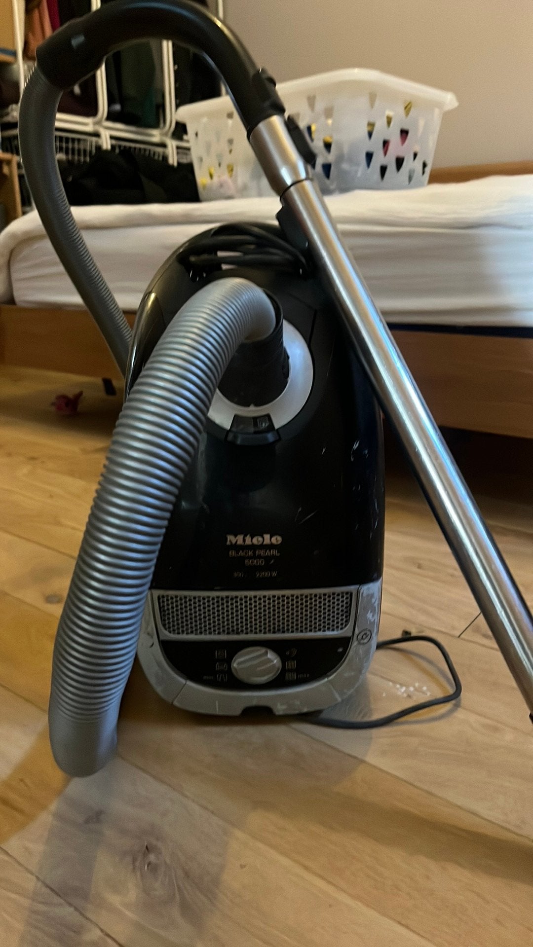 Zwarte Miele stofzuiger black pearl 5000, Stofzak, Gebruikt, Geschikt voor harde vloeren, Ophalen of Verzenden