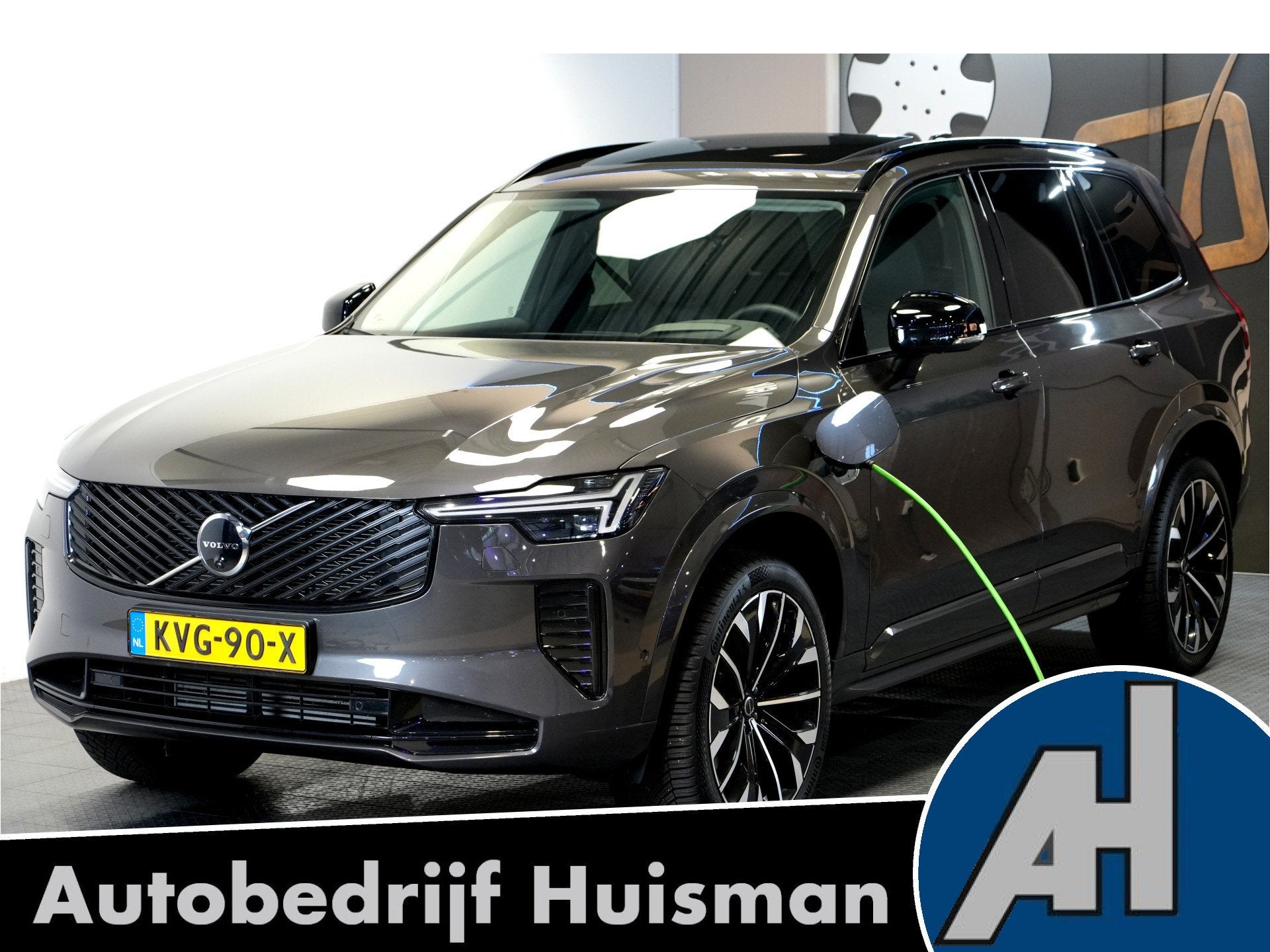 Volvo XC90 2.0 T8 AWD 335kW/456pk Aut8 Plug-in hybrid Ultra, Auto's, Dealer onderhouden, Gebruikt, Euro 6, 4 cilinders