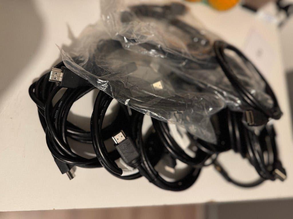 14x HDMI Kabels !! !! Partij !!!, Computers en Software, Pc- en Netwerkkabels, Ophalen of Verzenden, Zo goed als nieuw