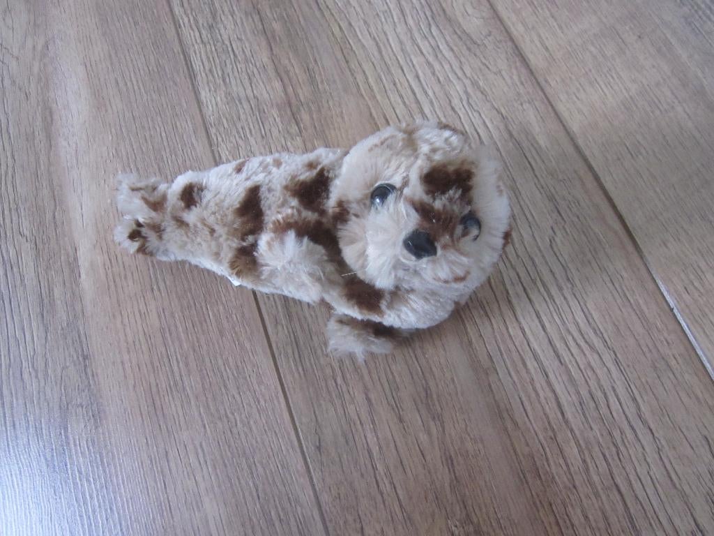 P.I.A. International Soft Toys lichtbruin gevlekte zeehond, Overige merken, Overige karakters, Middelgroot (20 tot 80 cm), Bruin