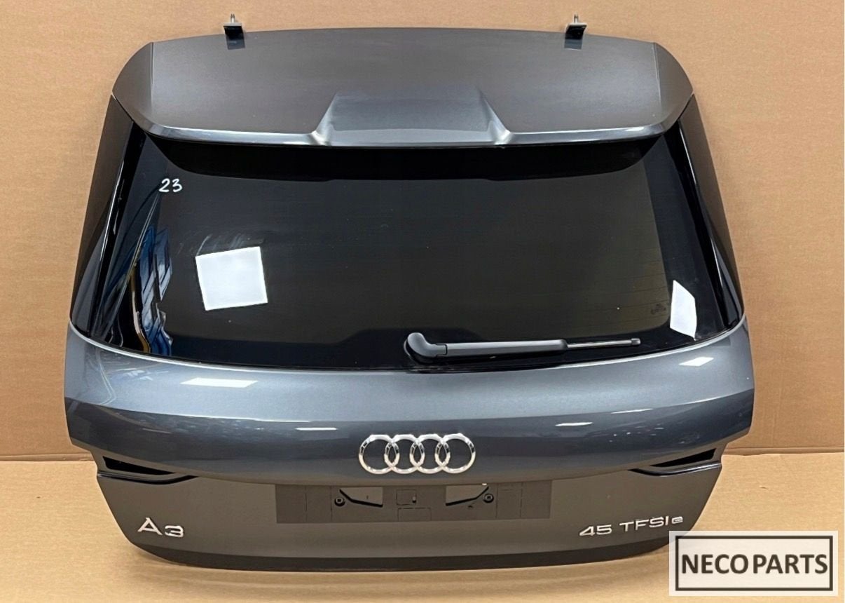 AUDI A3 8Y ACHTERKLEP LZ7S SPORTBACK ORIGINEEL, Gebruikt, -, Achter, -
