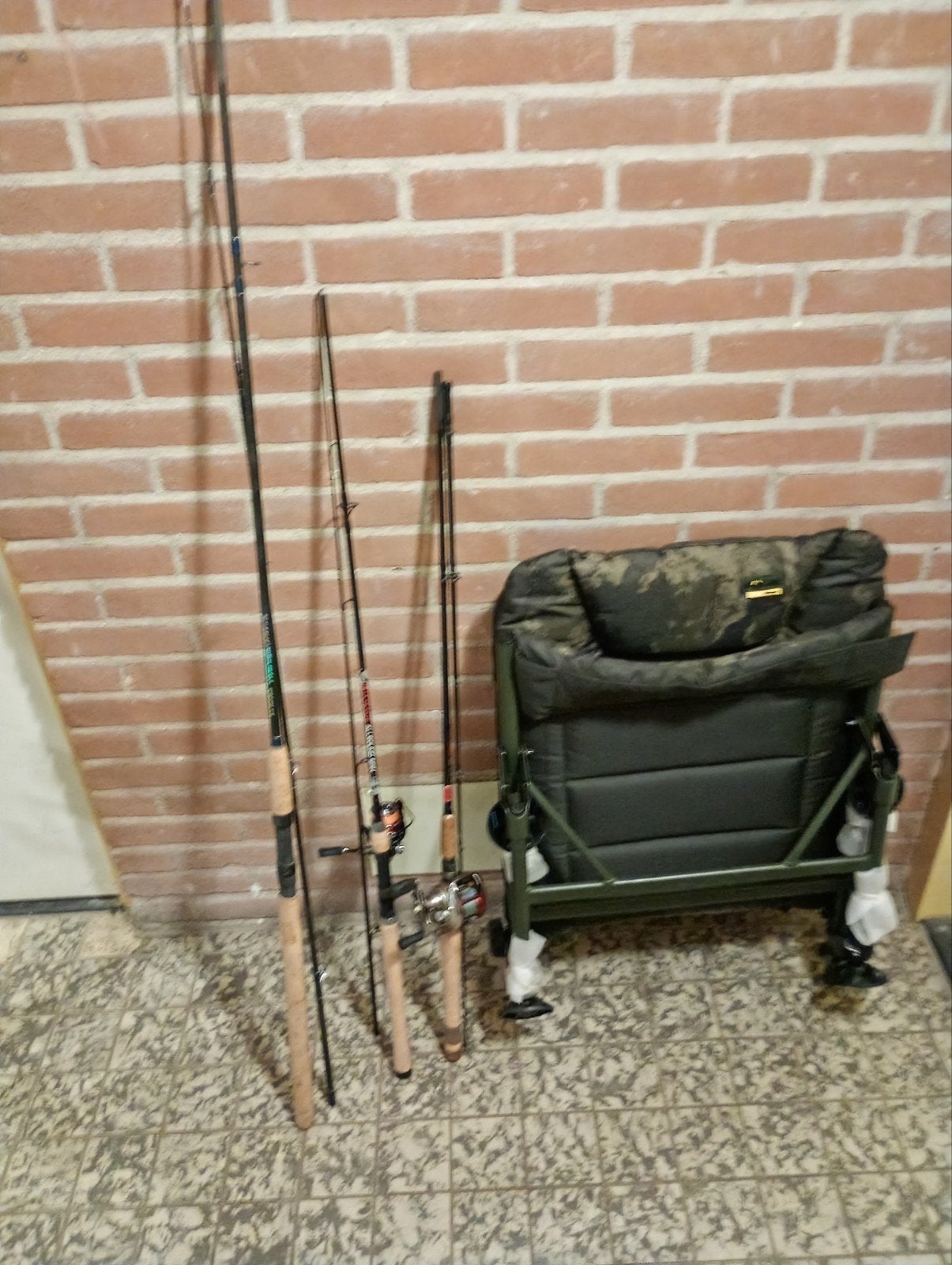complete roofvis set.Snugpak, Daiwa, Shimano, Fox, Salmo etc, Ophalen, Complete set