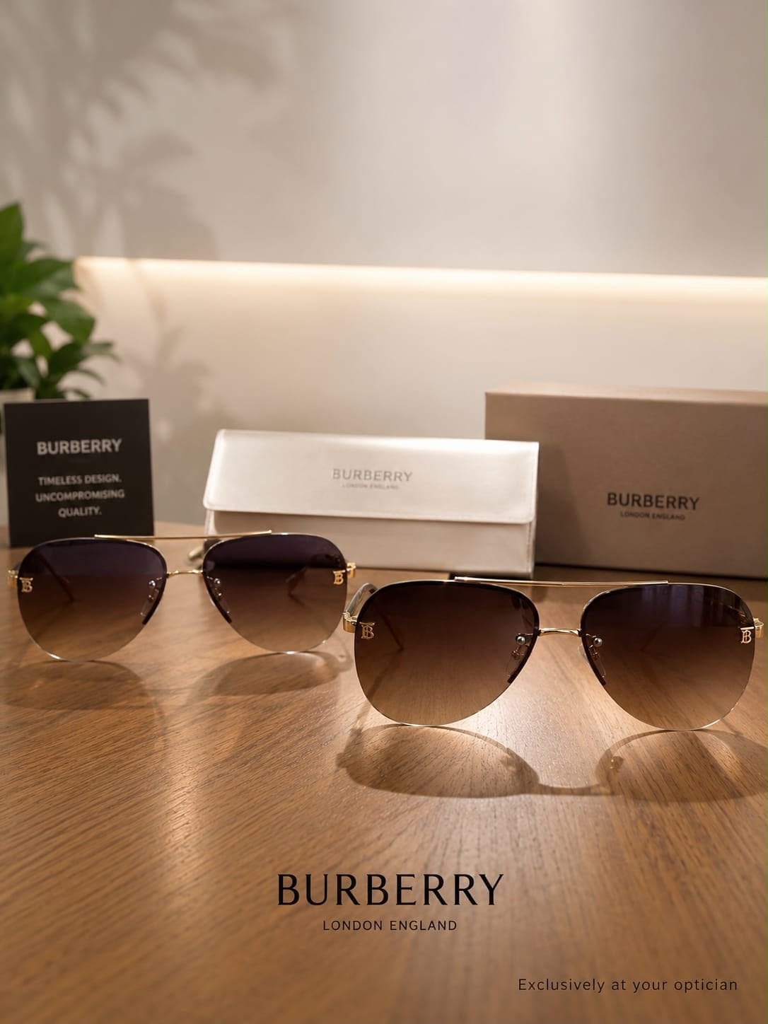 Burberry zonnebril - Tijdloos design, compromisloze kwalitei, Sieraden, Tassen en Uiterlijk, Zonnebrillen en Brillen | Dames, Overige merken