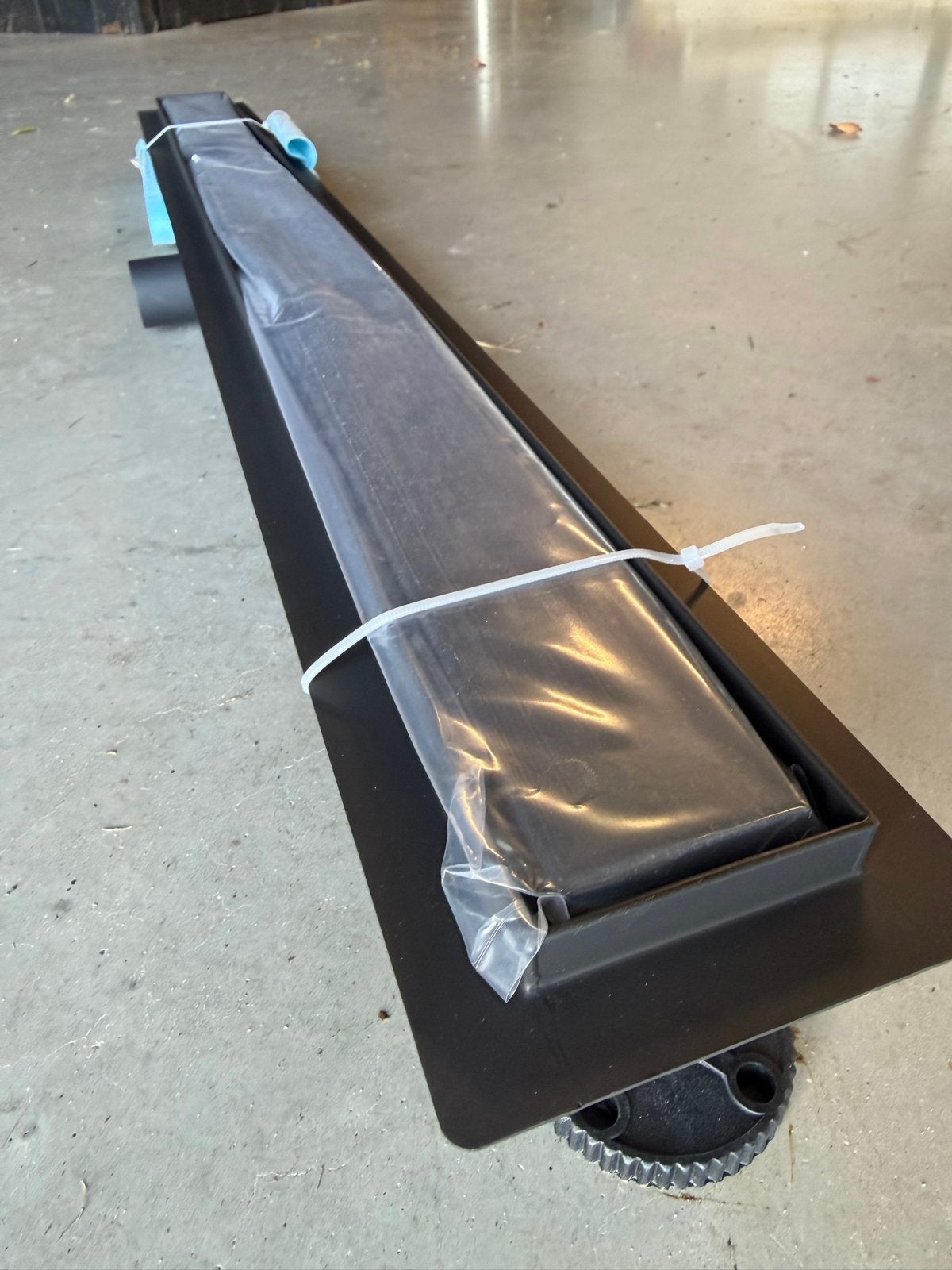 Nieuwe douchegoot met afvoer - 1 meter, Doe-het-zelf en Verbouw, Ophalen, Overige materialen, Nieuw, Minder dan 2 meter