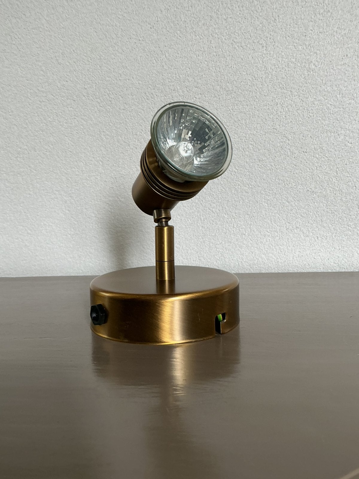 Flexibele Spotlamp: Plafond of Staand Gebruik, Ophalen, Zo goed als nieuw