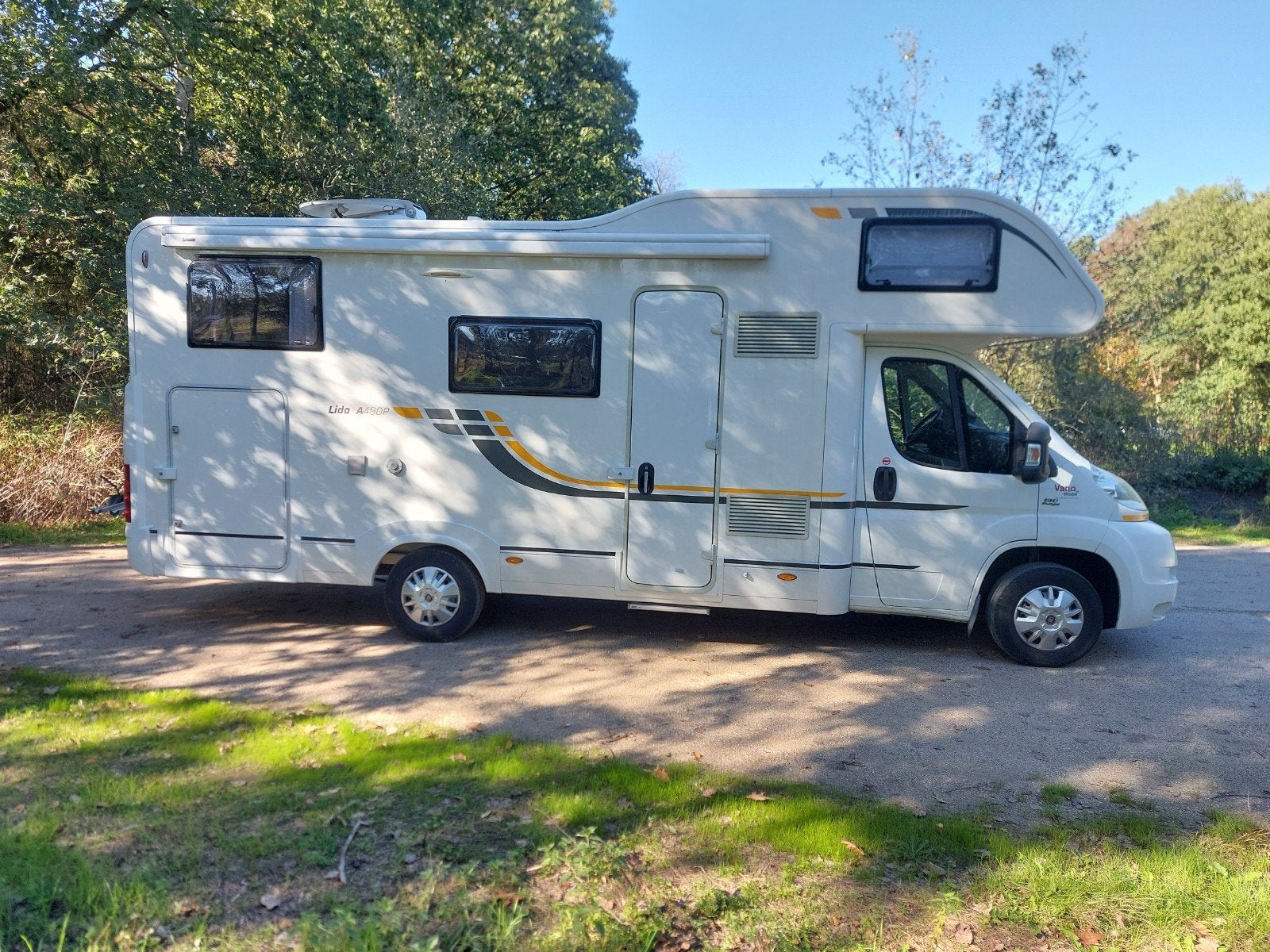 Sun Living Lido A49DP Alkoof Camper - 6 Slaapplaatsen, Ringverwarming, Fiat, 6 tot 7 meter, Luifel