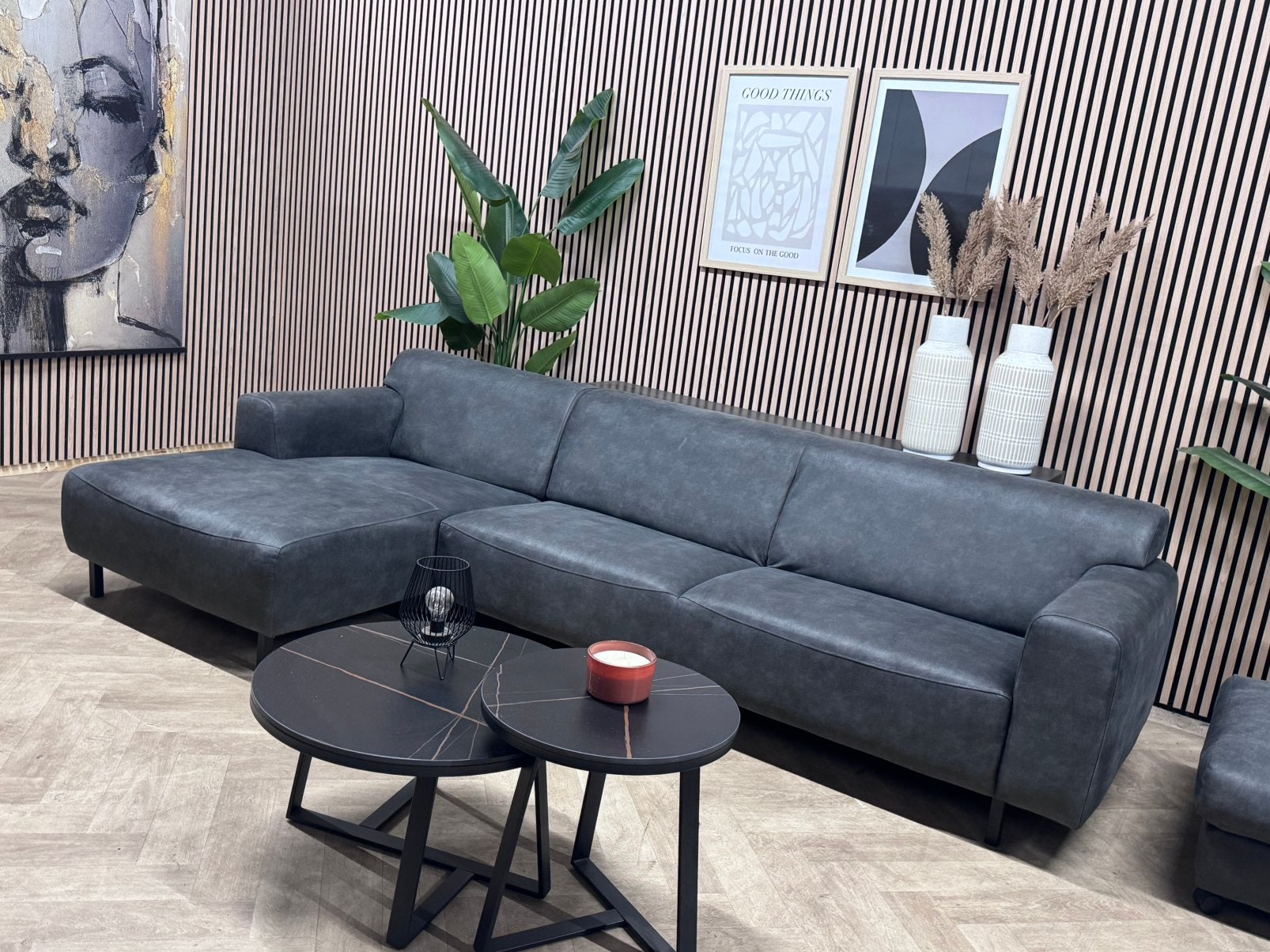 ZGAN Kapenga Hoekbank + Hocker  - Antraciet - 300 x 150cm, Huis en Inrichting, Banken | Bankstellen, -, -, Hoekbank, 300 cm of meer