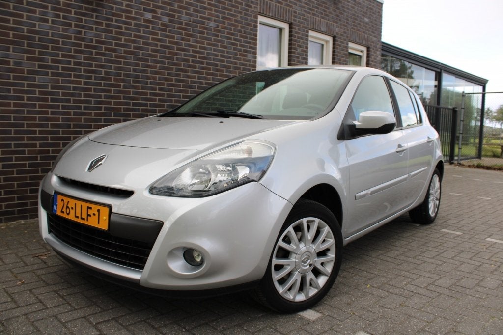 Renault Clio 1.6 Dynamique-5drs-airco-cruise-autom-lage km s, Auto's, 535 kg, Gebruikt, 4 cilinders, 1165 kg