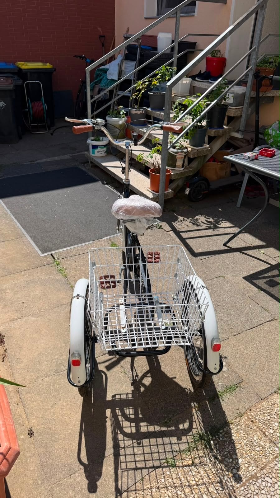 Nieuwe driewieler fiets met grote mand, Ophalen, Nieuw, Velgrem, Verstelbare zitting