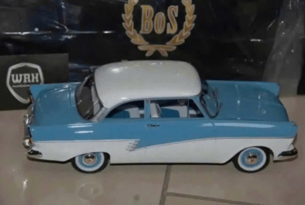 1:18 FORD TAUNUS 17M P2 BOS models BOS019 in doos WRH, Verzenden, Zo goed als nieuw, Auto, Overige merken