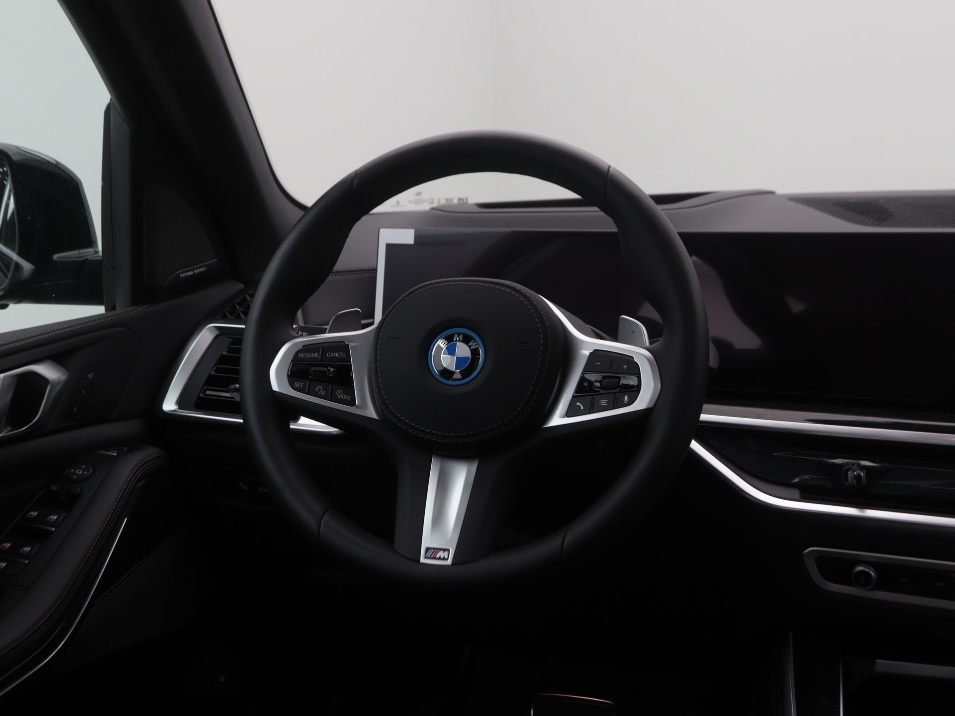 BMW X5 xDrive50e SoH 100% (bj 2025, automaat), Auto's, Gebruikt, 2395 kg, Met garantie (alle), Overige brandstoffen