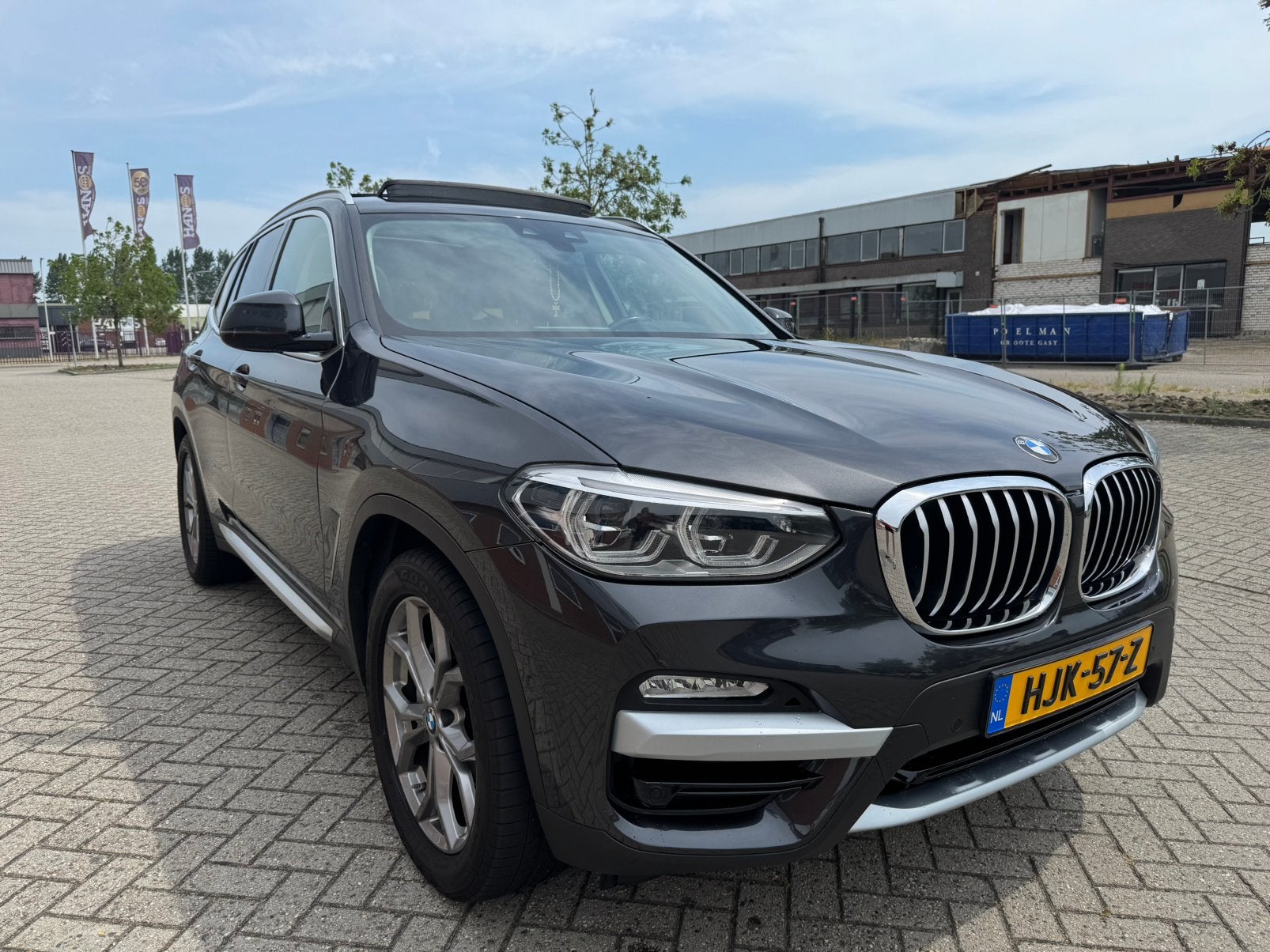 BMW X3 xDrive30i High Executive 252pk HUD|Pano|Carplay|Cam, Auto's, BMW, Automaat, 1998 cc, Bi-Xenon koplampen, 4 cilinders