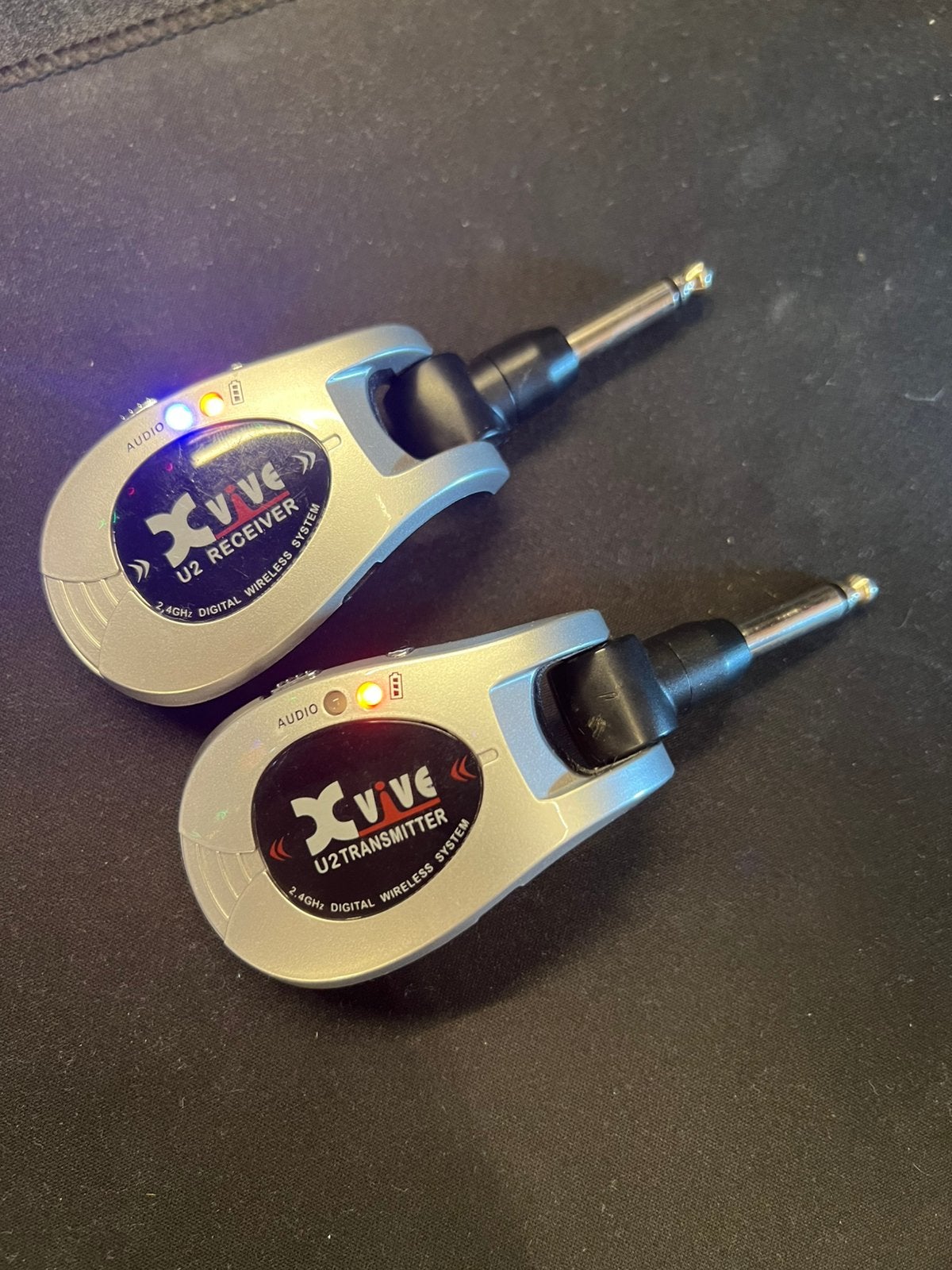 Xvive U2 Silver Draadloos Gitaar kabel systeem Gitaar/Bass, Ophalen of Verzenden, Zo goed als nieuw, 100 watt of meer