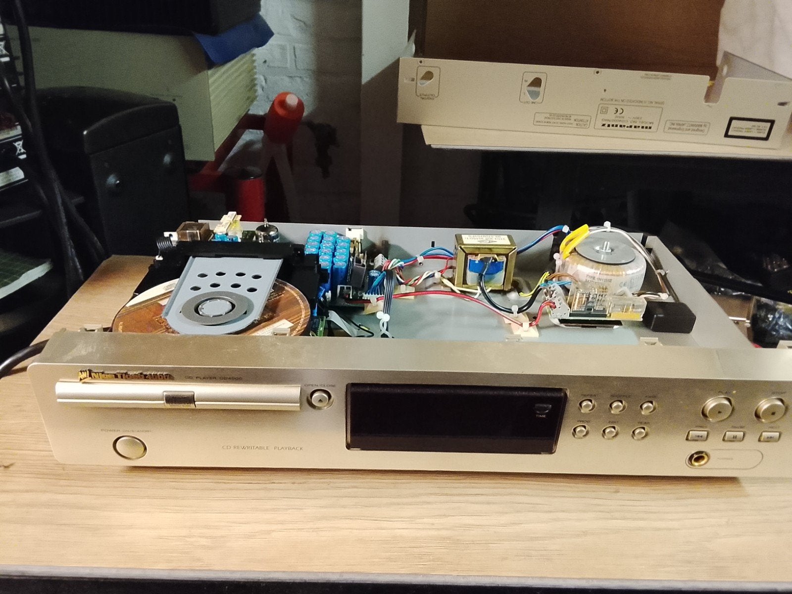 Marantz AH-njoe Tjoeb4000 CD-speler - Defect, Ophalen of Verzenden, Niet werkend, Marantz