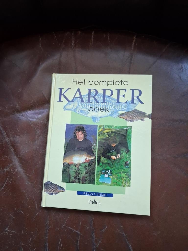 Te koop het complete karper boek, Ophalen of Verzenden