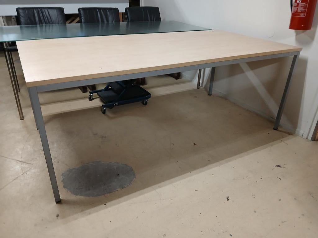 Bureau kantoortafel, Ophalen, Info@tommysmit.nl, Gebruikt, 7008AR