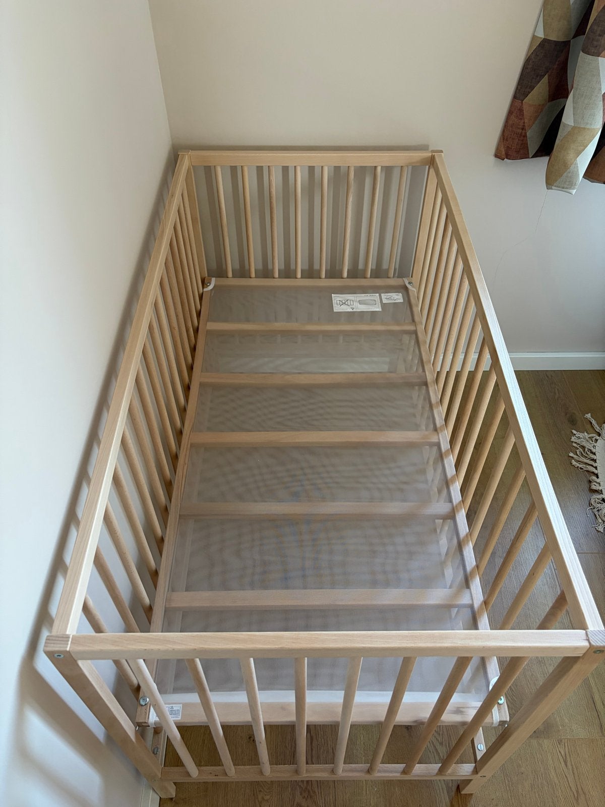 Houten ledikantje ikea - Zo goed als nieuw, Kinderen en Baby's, Babywiegjes en Ledikanten, Ophalen, Zo goed als nieuw, Ledikant
