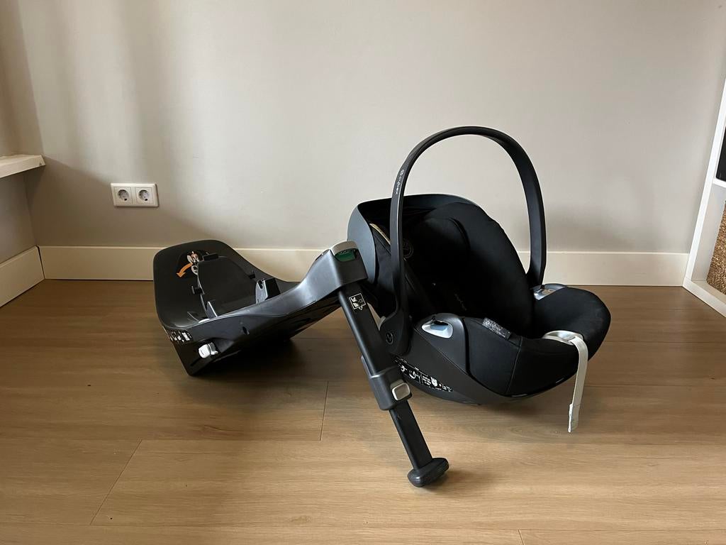 Cybex Base Z i-Size Isofix met cybex cloud T autostoel, Autogordel of Isofix, Gebruikt, 0 t/m 13 kg, Slaapstand