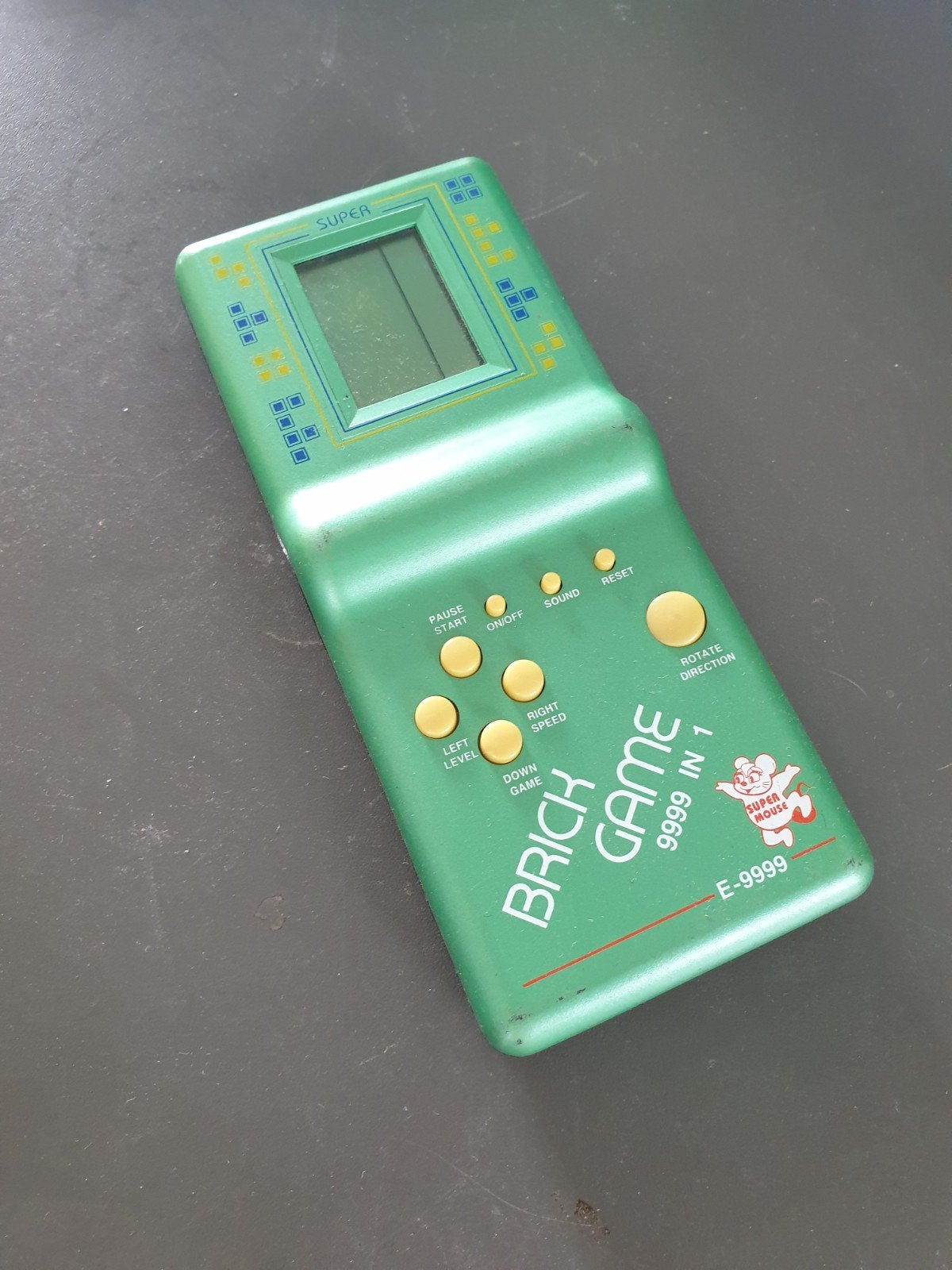Vintage Brick Game E-9999 - 9999 in 1 Handheld Console, Spelcomputers en Games, Ophalen of Verzenden, Overige merken, Gebruikt