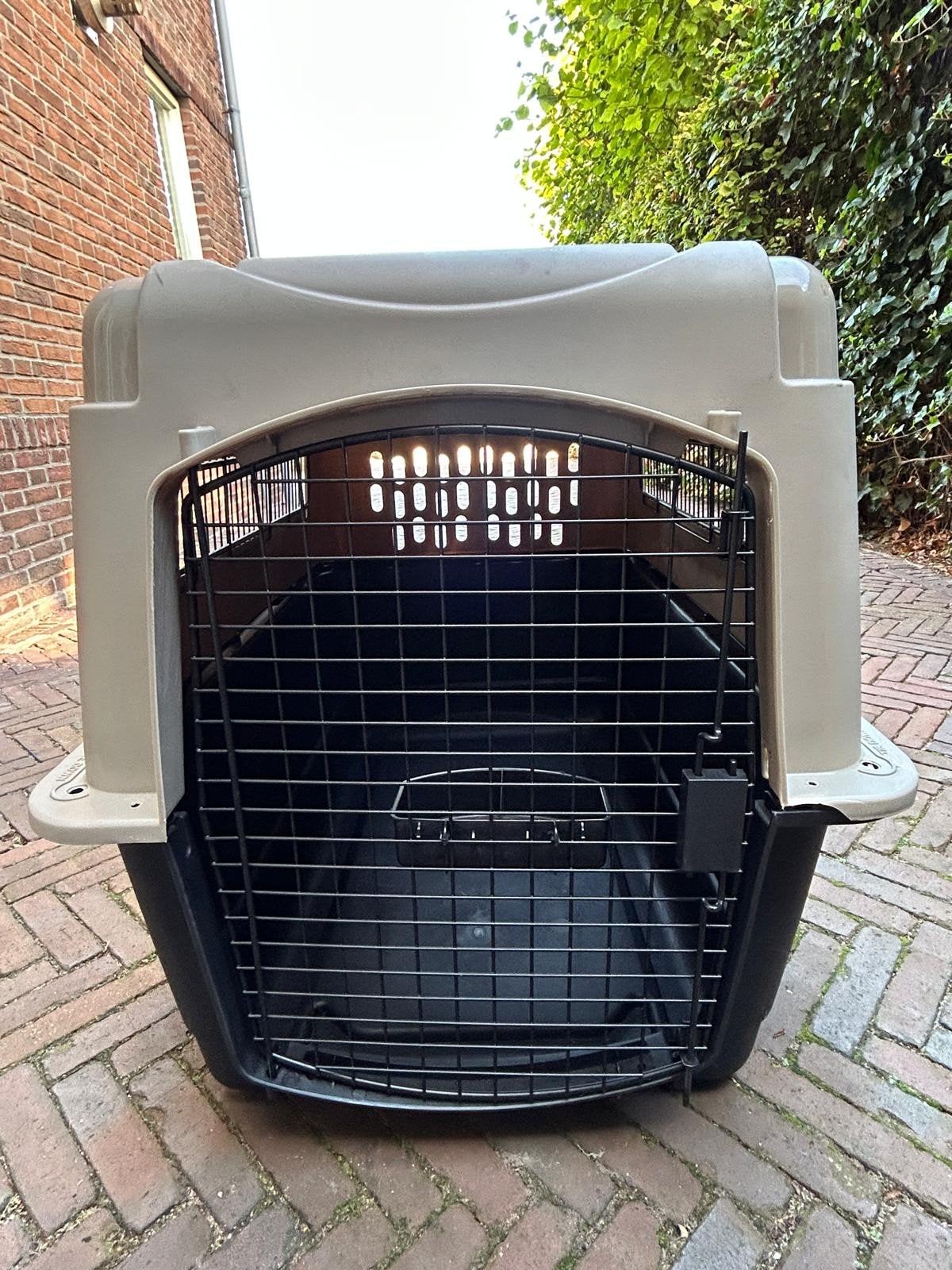 Honden kennel, geschikt voor luchtvaart., Dieren en Toebehoren, Ophalen, Zo goed als nieuw