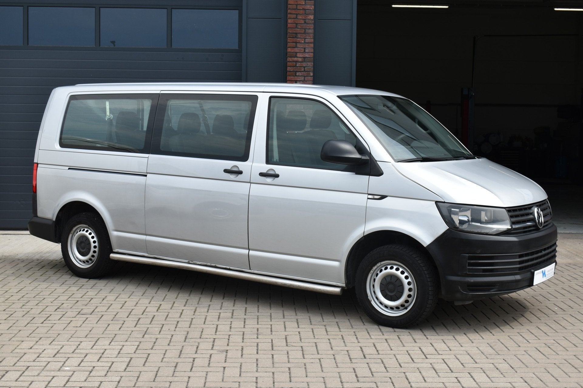 Volkswagen Transporter 2.0 TDI L2H1 T6 kombi Comfortline €, Auto's, Volkswagen, Gebruikt, Euro 6, 150 pk, 255 €/maand