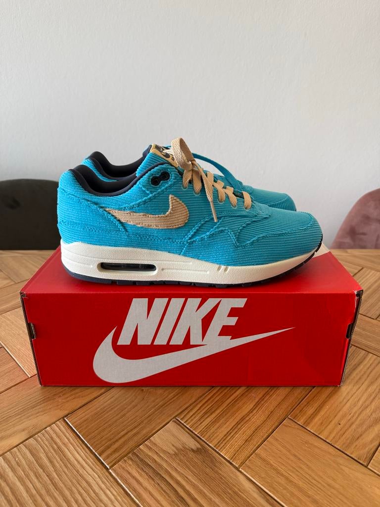 Nike Air Max 1 Corduroy Baltic Blue [maat 43], Blauw, Nieuw, Ophalen of Verzenden, Sneakers of Gympen