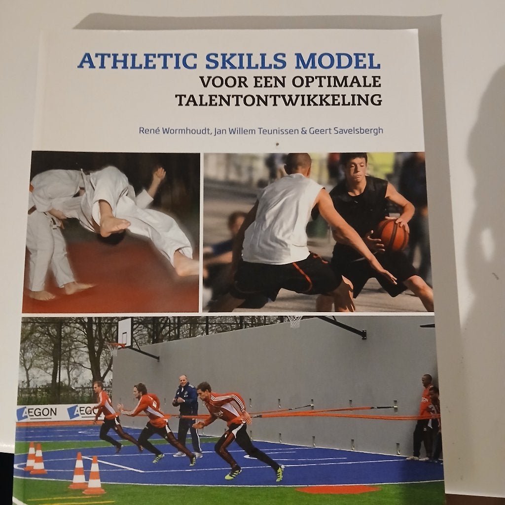 Athletic skills model (pabo-alo), Boeken, Ophalen of Verzenden, Zo goed als nieuw, Overige niveaus, Nederlands