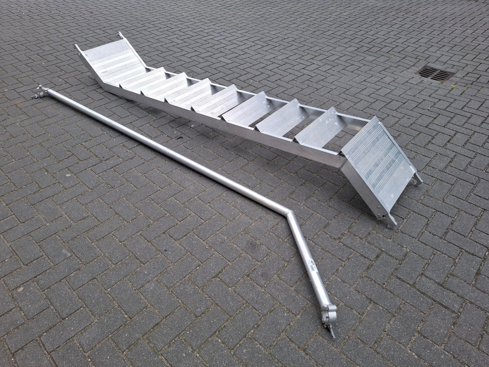 Altrex RS5 rolsteiger trap incl leuning (Nieuwstaat!!!), Ophalen, Zo goed als nieuw, Rolsteiger of Kamersteiger, 5 meter of hoger
