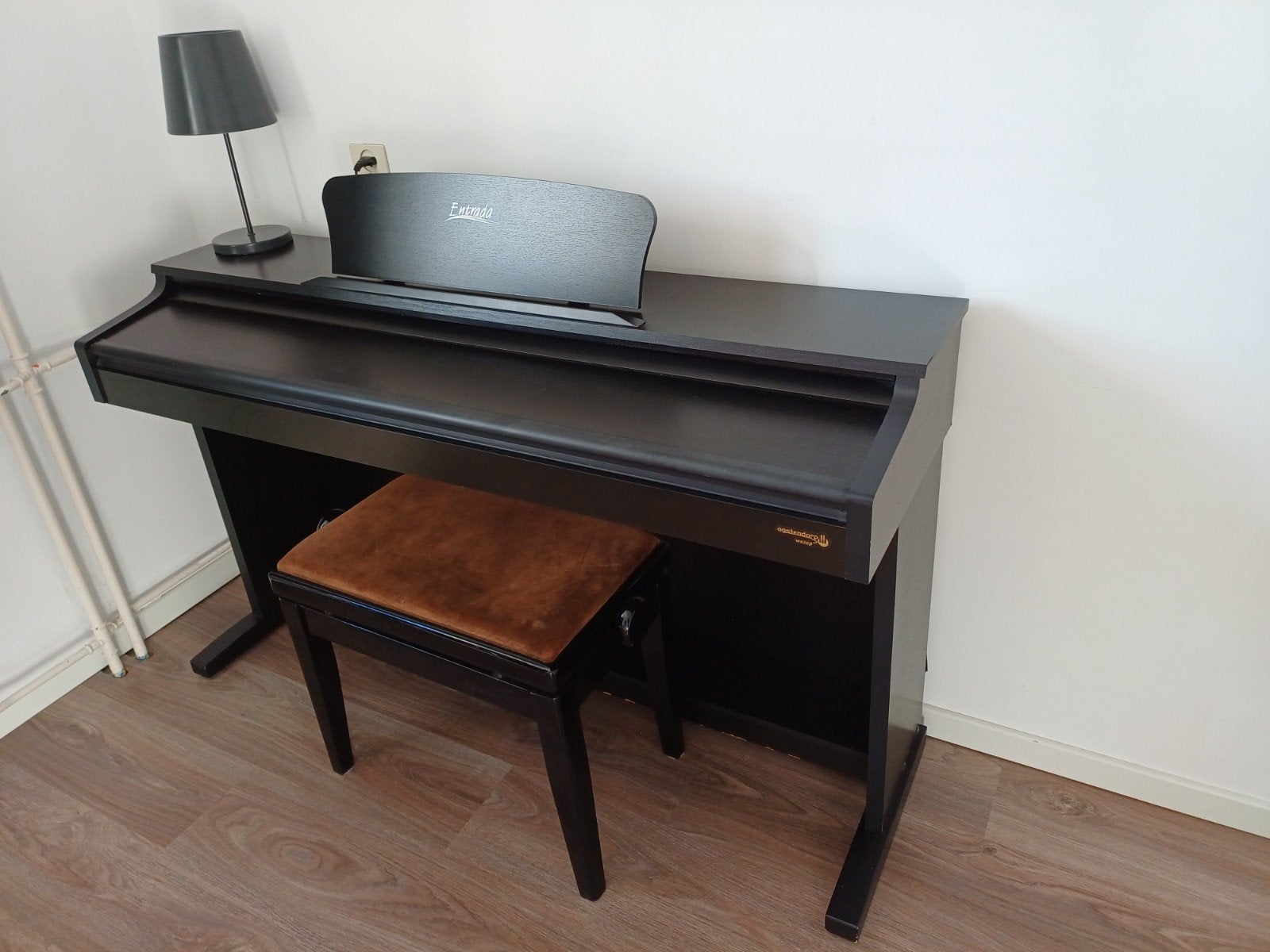 Digitale piano Entrada D100A met kruk, Ophalen, Gebruikt, Zwart, Digitaal