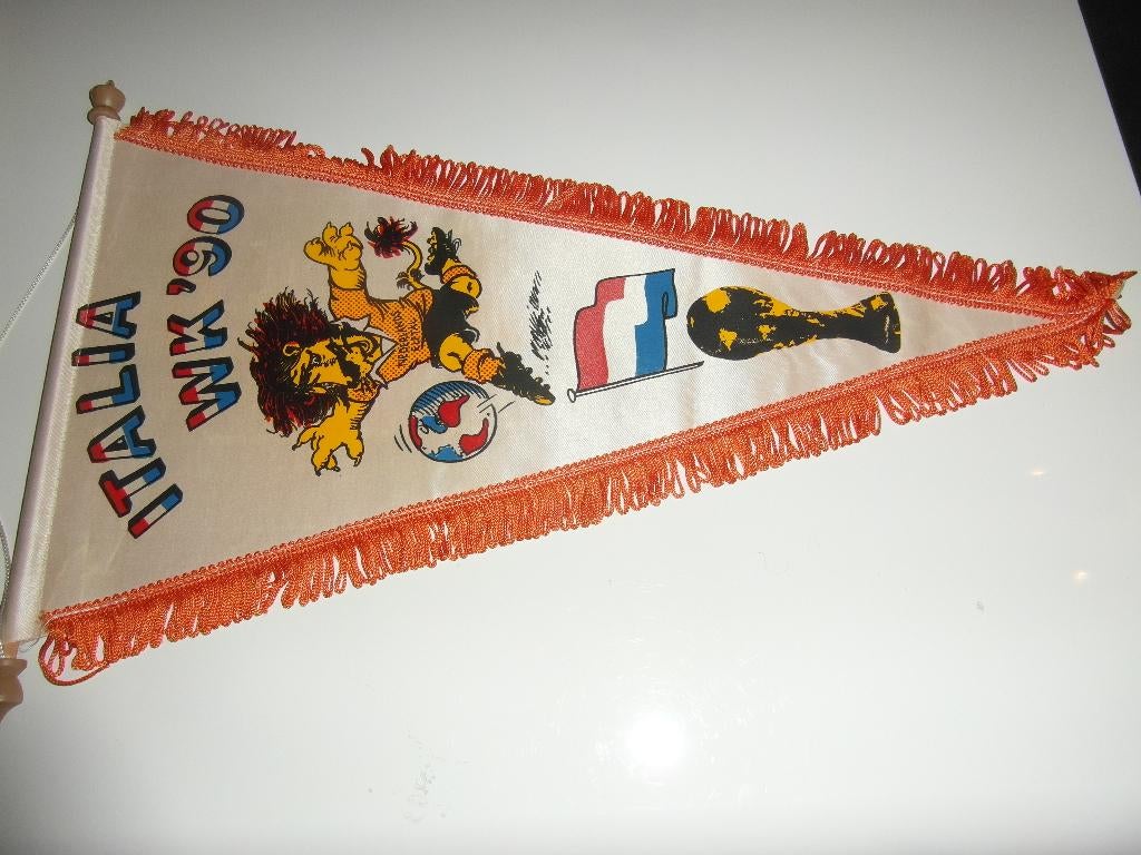 voetbal vaan wk 1990 nederlands elftal holland, Verzamelen, Sportartikelen en Voetbal, Ophalen of Verzenden, Zo goed als nieuw