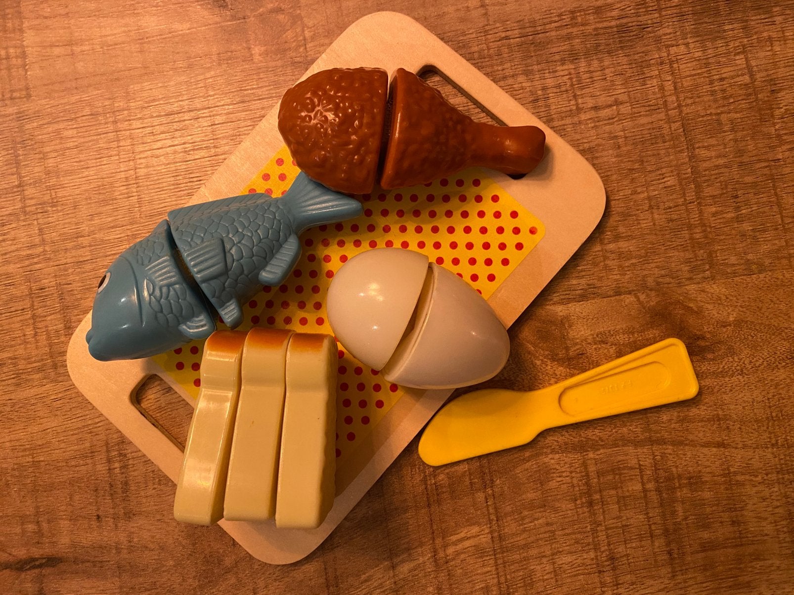 Houten snijplank met kunstof door te snijden eten, Ophalen of Verzenden, Zo goed als nieuw, Kunststof, Speelkeuken-accessoire