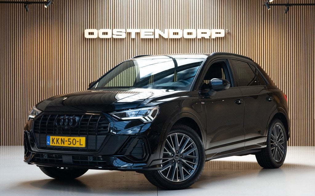 Audi Q3 45TFSIe/245pk S-Line Blackstyle|2022|Leer+memory|Mat, Auto's, Audi, Gebruikt, Zwart, Zwart, Hybride Elektrisch/Benzine