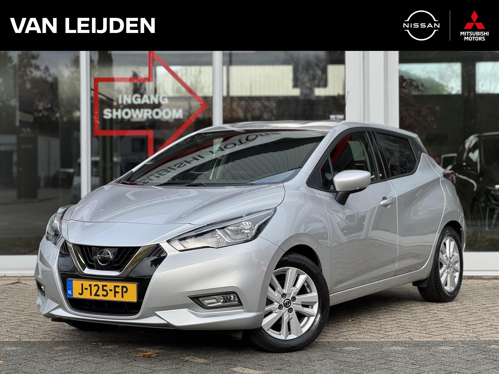 NISSAN Micra 1.0 IG-T 100pk N-Connecta | Navigatie | Camera, Traction-control, Origineel Nederlands, 3 cilinders, Zilver of Grijs