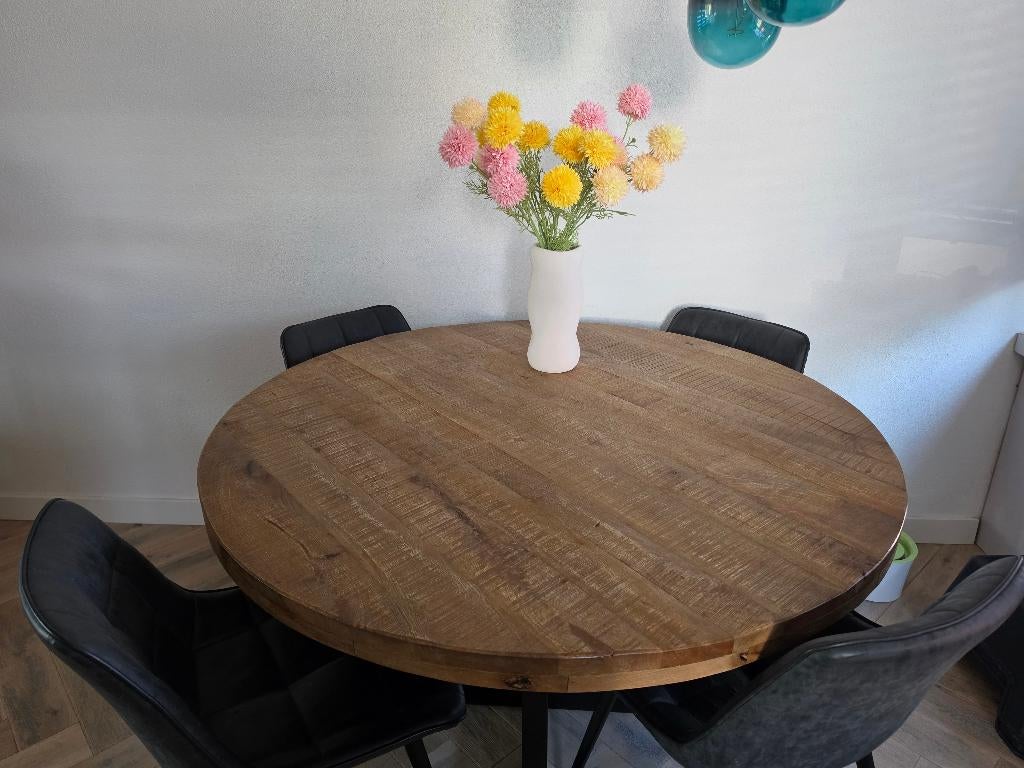 Mango houten eettafel rond, Huis en Inrichting, Tafels | Eettafels, Ophalen, Rond, Zo goed als nieuw, Vier personen