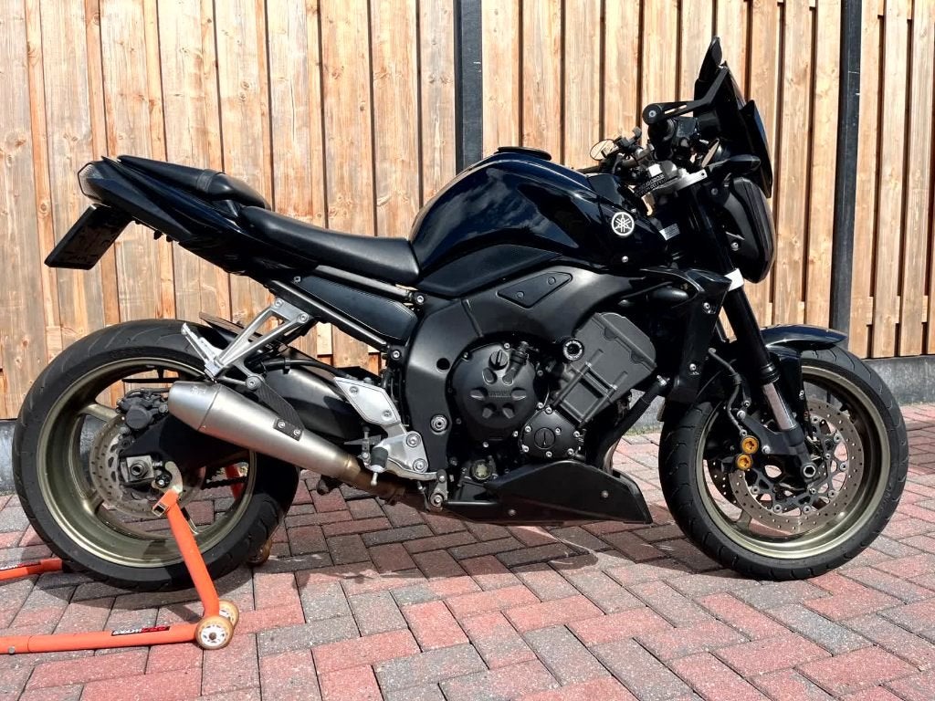 Yamaha FZ1-N (FZ1) | 2008 | 1000 CC | 150 PK | 43.252 KM, Occasion, 4 cilinders, Motorrijbewijs A, Particulier