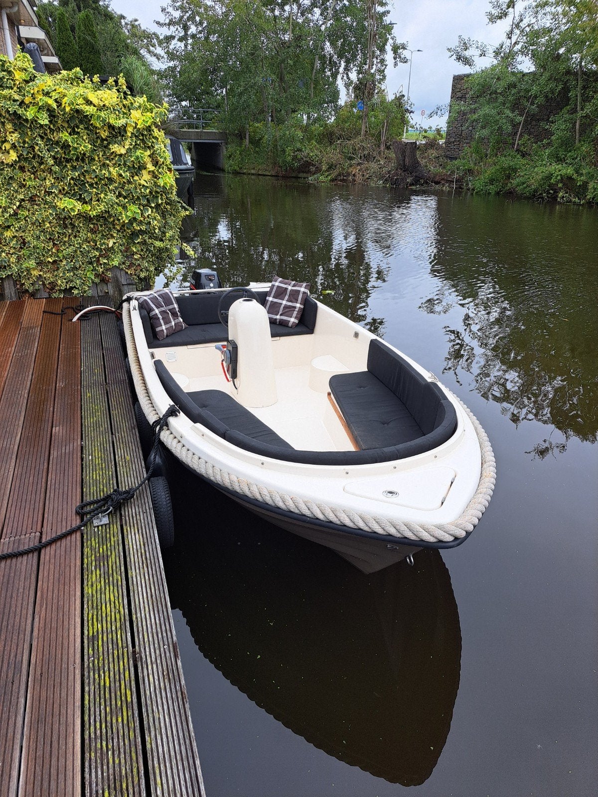 Lago Amore 420 Lounge (2013) – Suzuki 9.9 PK (Elek. Start), Watersport en Boten, Ophalen, Gebruikt, 4 m, Lago Amore