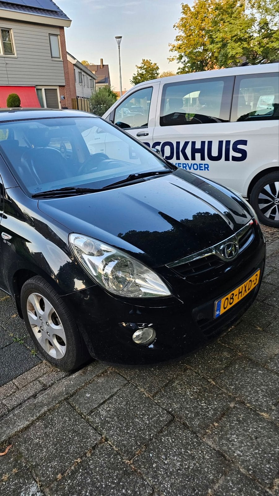Hyundai i20 1.4 5-DRS 2009 Zwart, Auto's, Voorwielaandrijving, Euro 5, 450 kg, 40 €/maand