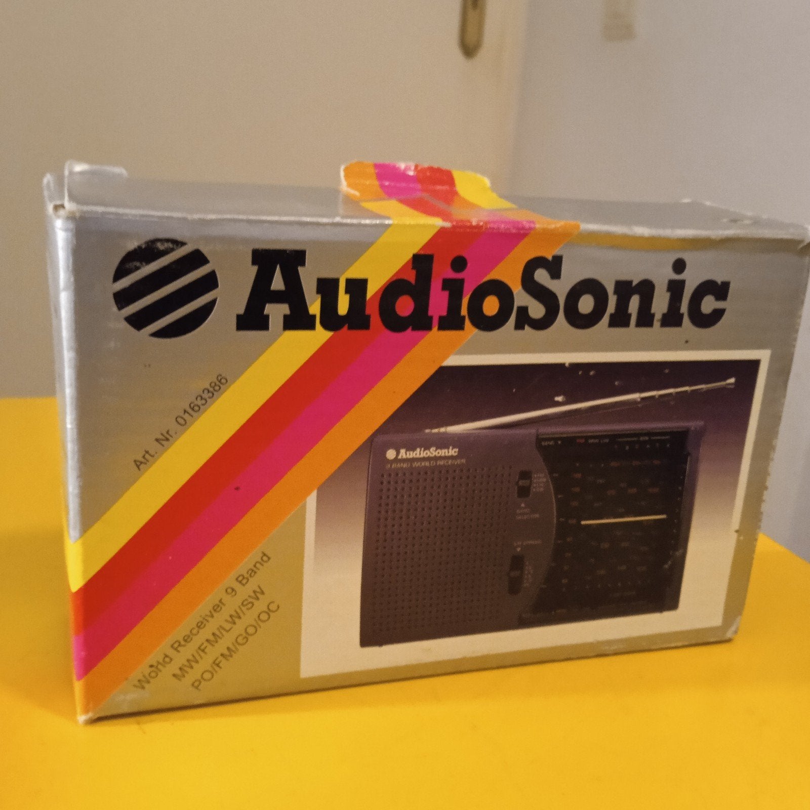 Audiosonic 9 Band World Receiver - Draagbare Wereldontvanger, Ophalen of Verzenden, Zo goed als nieuw, Wereldontvanger