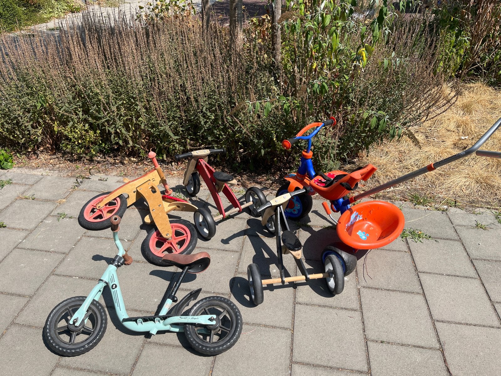 Diverse loopfietsen en loopvoertuigen voor kinderen, Ophalen, Gebruikt, Loopfiets