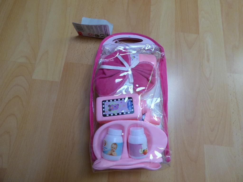 Handig tasje met accessoires voor de pop NIEUW!, Kinderen en Baby's, Speelgoed | Poppen, Ophalen of Verzenden, Nieuw, Babypop