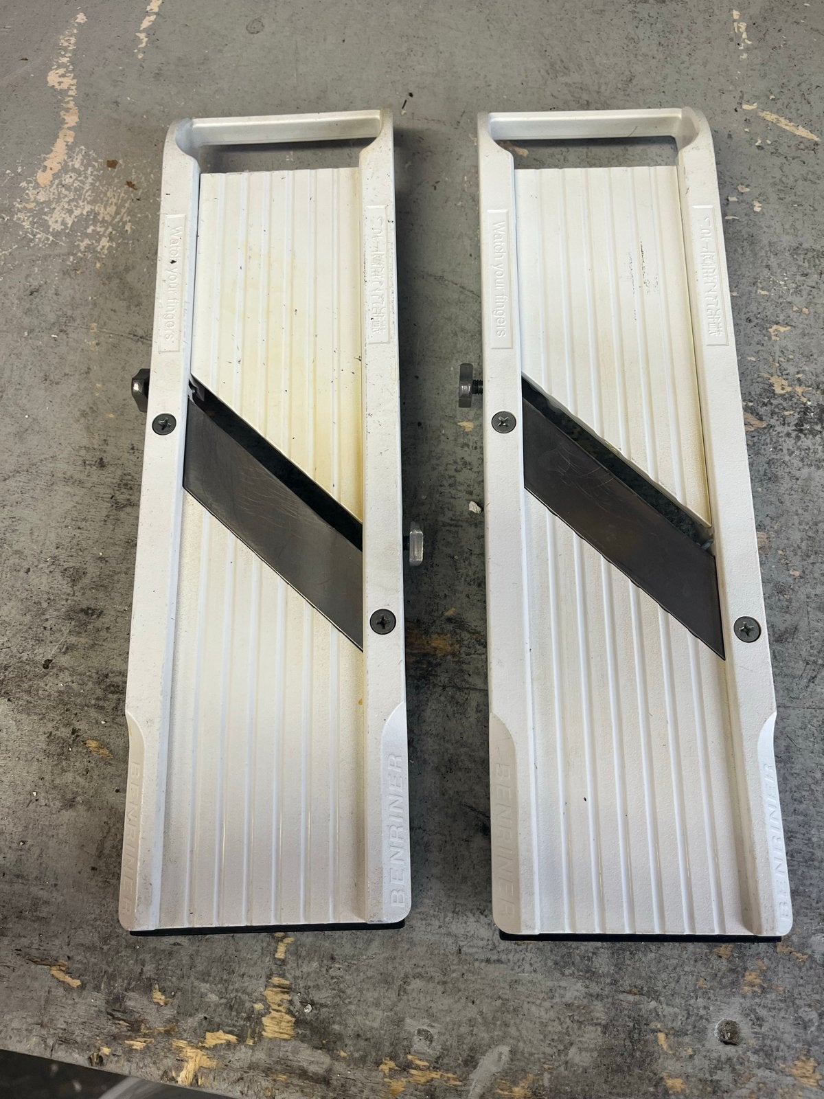 Benriner Japanse mandoline snijmachine (2 stuks), Ophalen, Gebruikt, Kunststof, Snijmachine